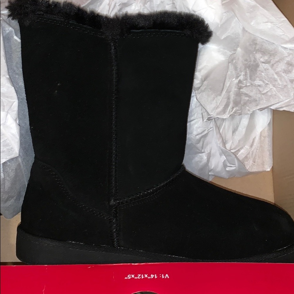 BLACK SO BOOTS SIZE 7